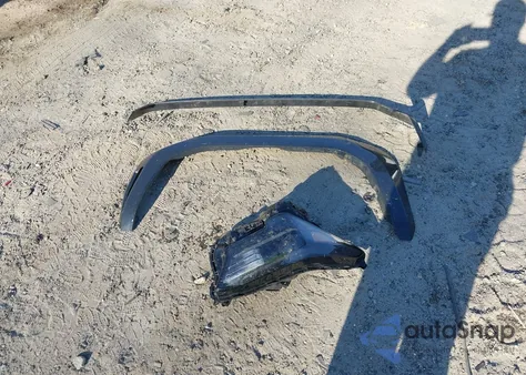 2024 Toyota Tacoma Trd Sport z USA, uszkodzony, nr VIN 3TYKB5FN2RT007775